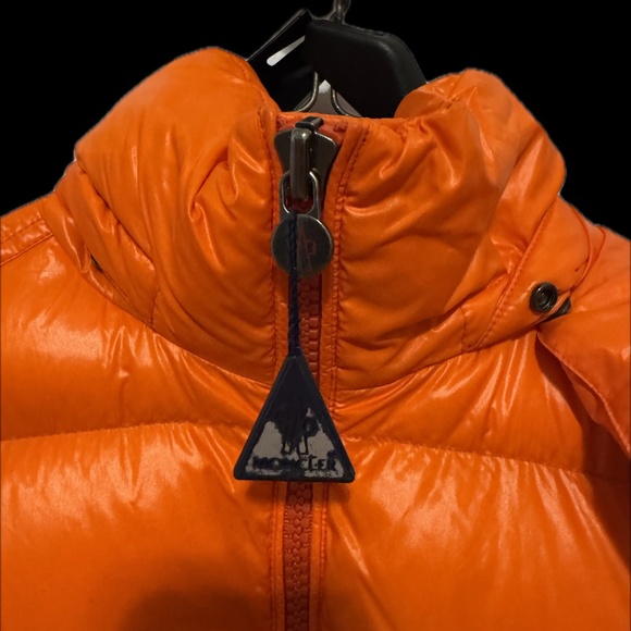 Moncler Maya Short Down Jacket - Picture 3 of 6